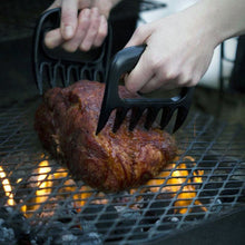 Tailbox Set of 2 Bear Claws BBQ Meat Handler Forks - Pulled Pork Shredder Claws for Carving and Shredding Meat (Black)