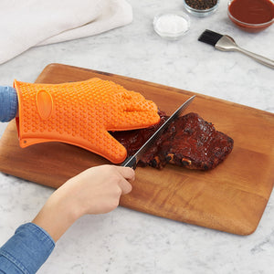 AmazonBasics Silicone BBQ Gloves, One Pair